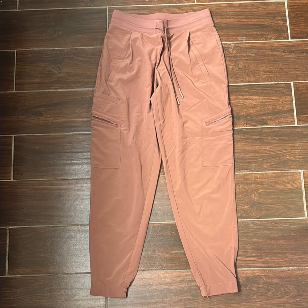 Athleta size 0 Casual Pink Jogger Pants